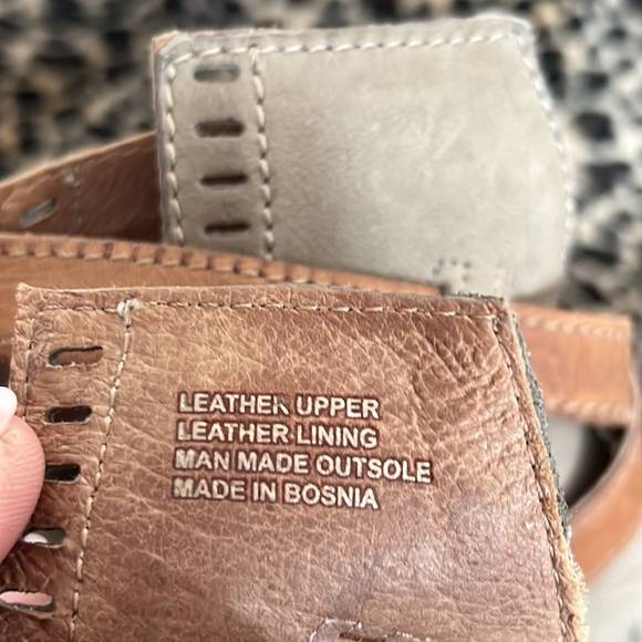 Very nice heels barely worn - Picture 4 of 4